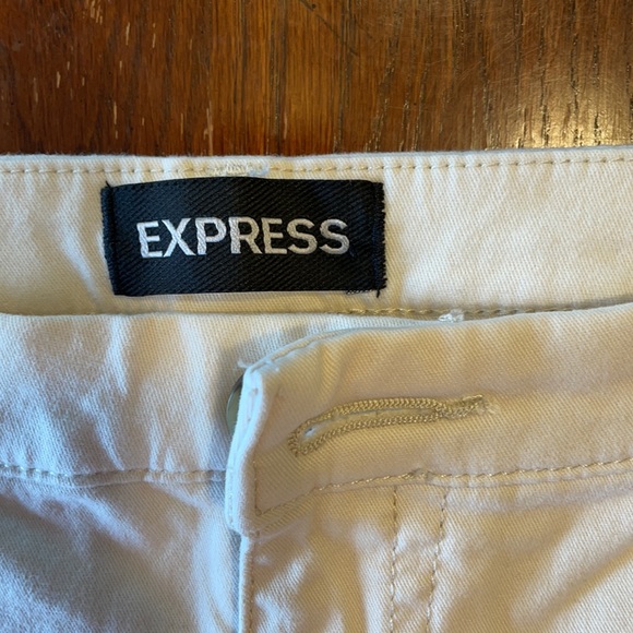 Express shorts - Picture 2 of 4